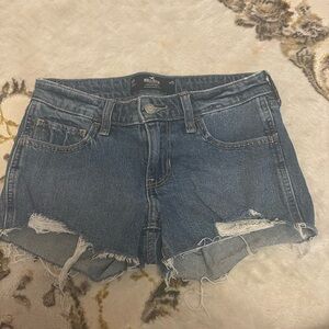Women’s hollister low rise jean denim shorts